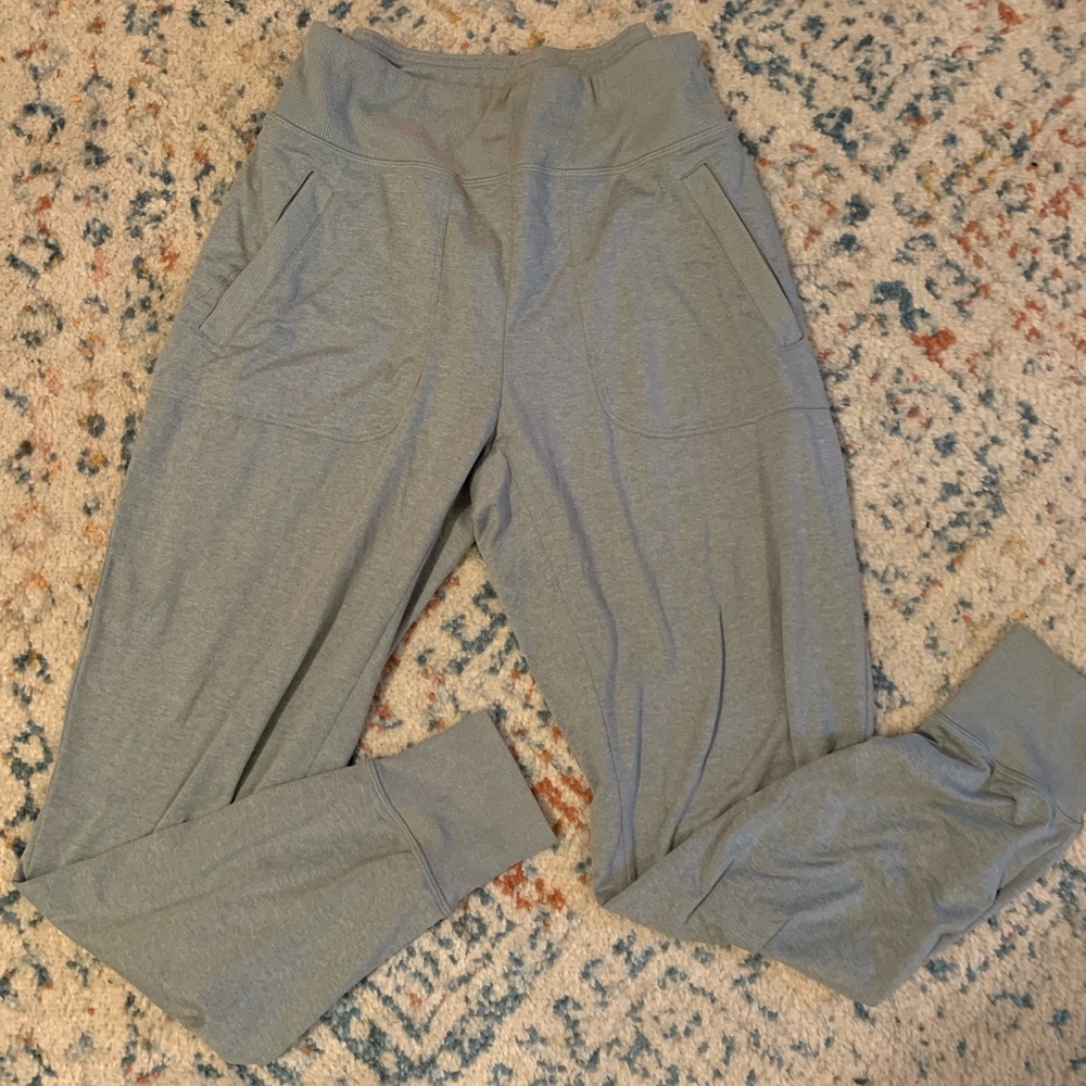 Suuuuper soft lightweight Joggers